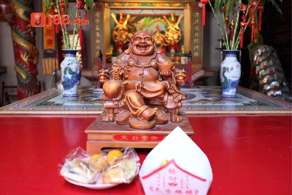Mộng thấy thần tài đang mỉm cười tin vui về kinh tế đúng không